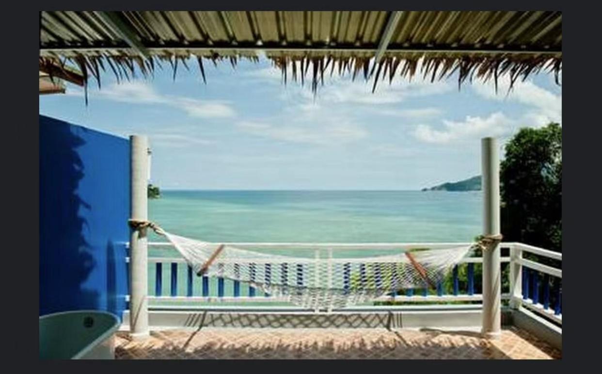 At Sea Patong Hotell Exteriör bild